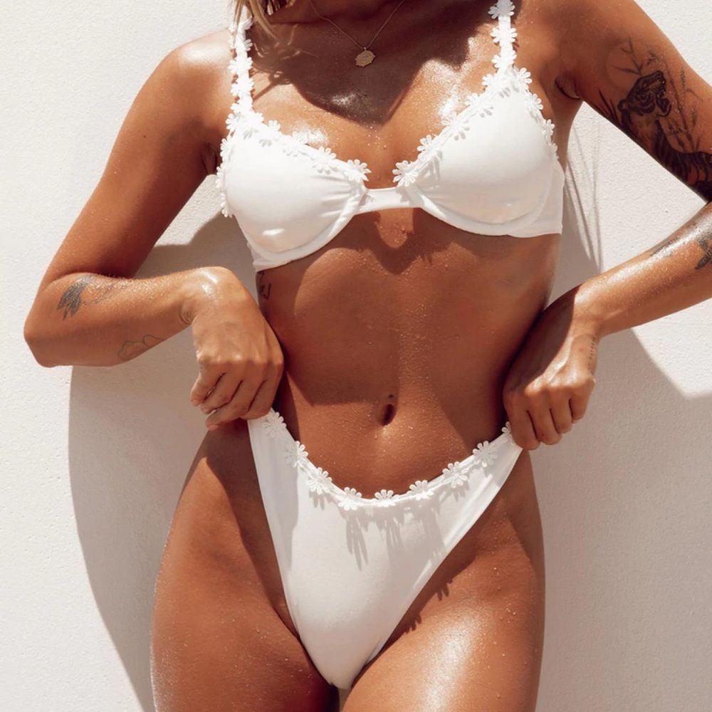 Princess polly daisy chain bikini set